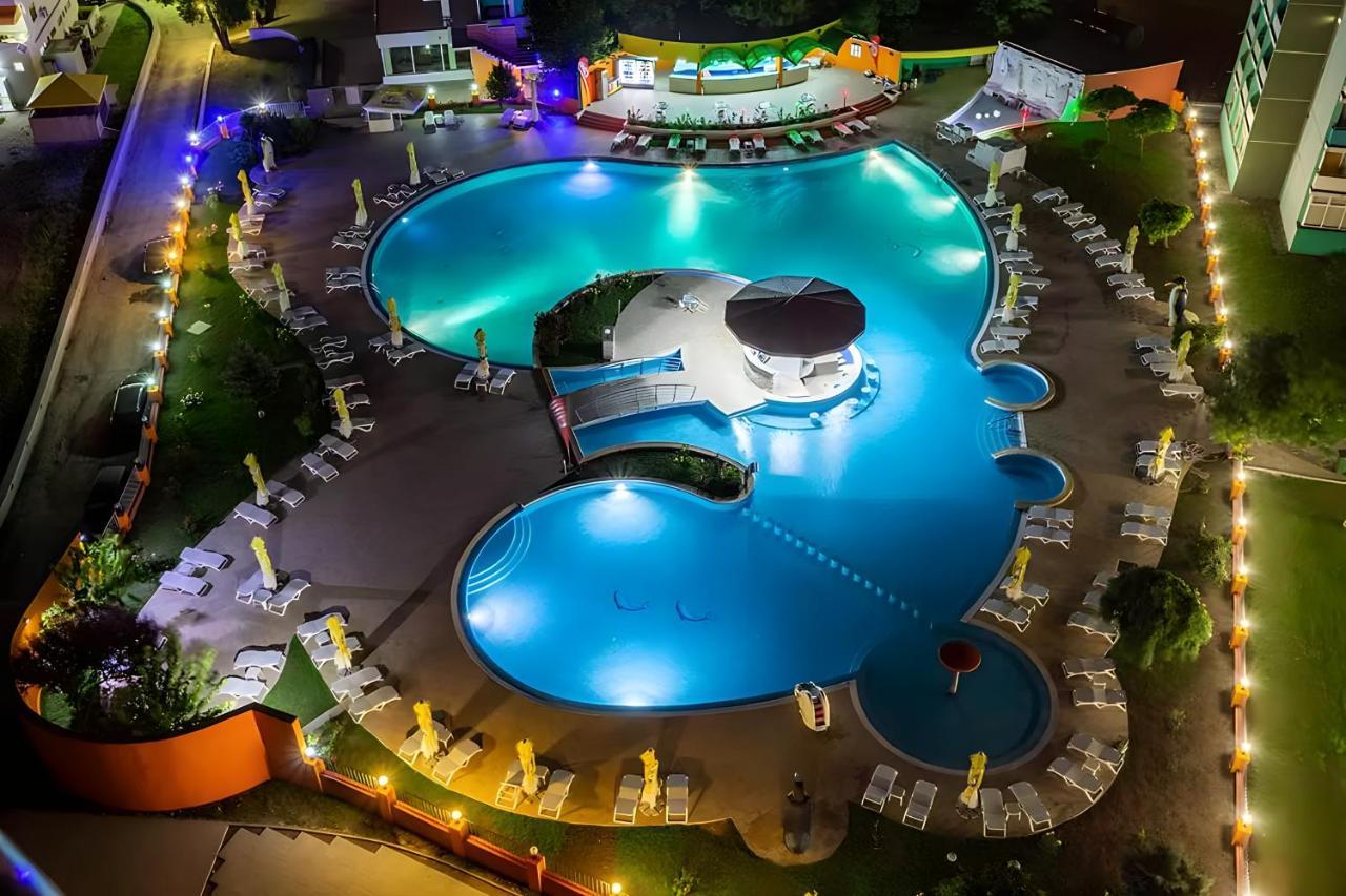 Hotel Aquapark Balada Saturn Мангалія Екстер'єр фото